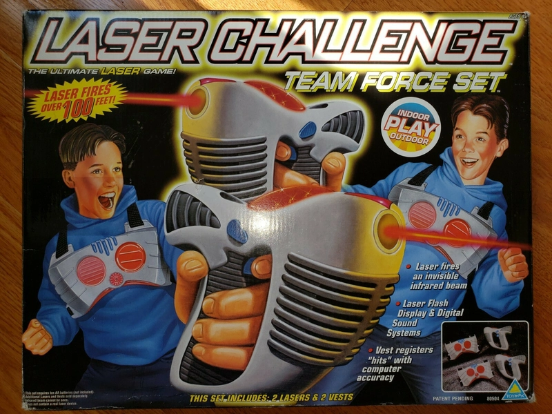 Vintage ToyMax Laser Challenge Team Force Set 100ft 2 lasers 2 vests C
