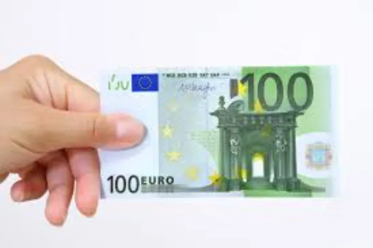 100€