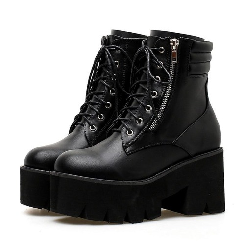 Billy's Ebony Chunky Platform Boots - black shoes / 10