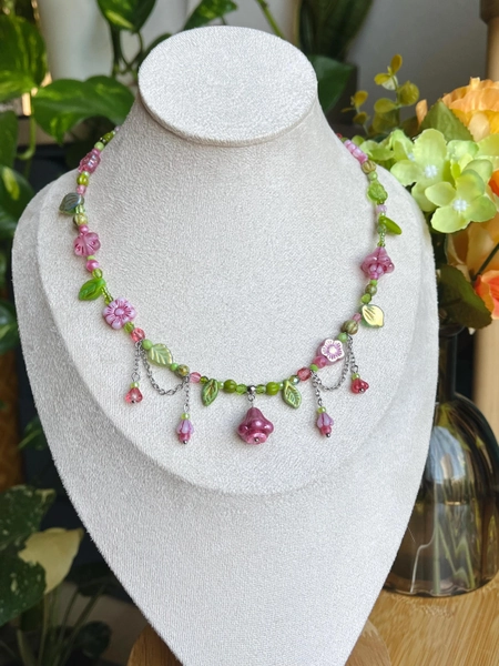 Handmade Pink Floral Beaded Necklace