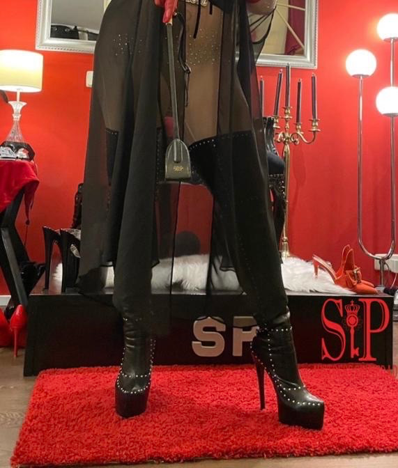 Leather boots