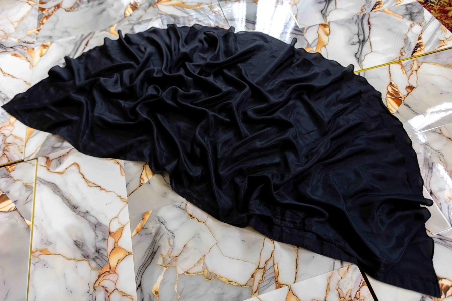 Black Onyx Veil Flag Wings