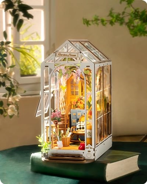 Rolife DIY Book Nook Kit Garden House, DIY Miniature Booknook Kit 3D Creative Decorative Bookend Bookshelf Insert 3D Puzzle for Adults, Halloween/Christmas Decorations/Gifts for Adults (Garden House)