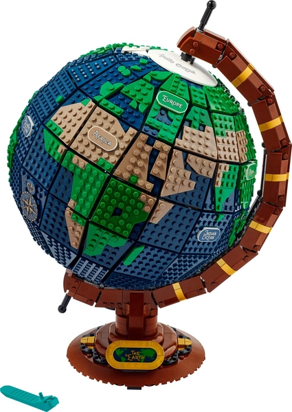 The Globe 21332 | Ideas | Buy online at the Official LEGO® Shop US 