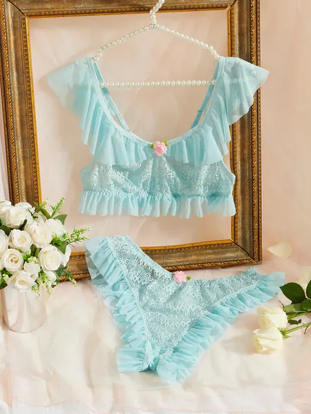 Plus Applique Detail Floral Lace Ruffle Trim Lingerie Set