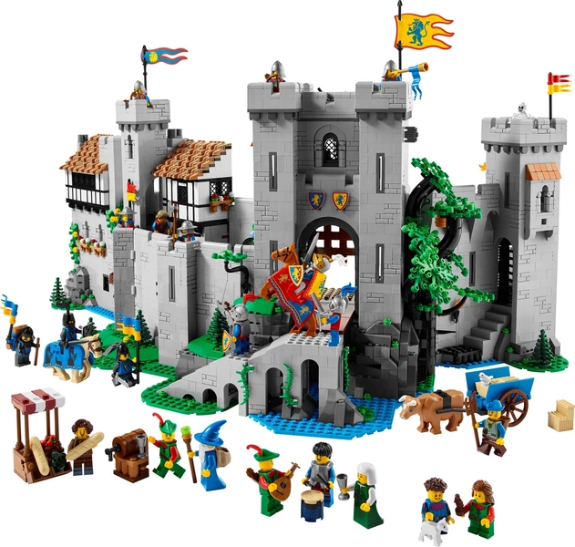 Lion Knights' Castle 10305 | LEGO® Icons | Buy online at the Official LEGO® Shop US 