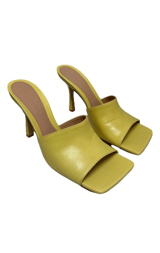Vestiaire Finds 