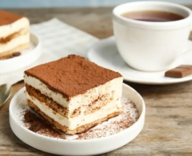 Tiramisu and latte