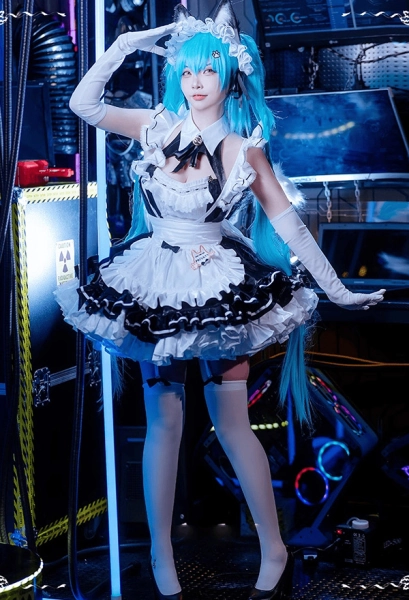 Diosa de la victoria NIKKE Privaty Cosplay Disfraz de Criada con Delantal y Medias