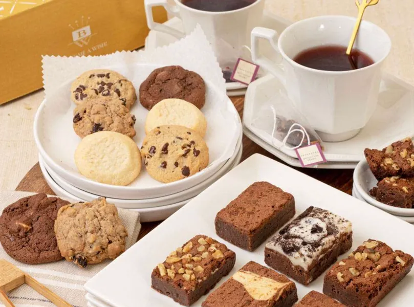 Cookie and Brownie Snack Box