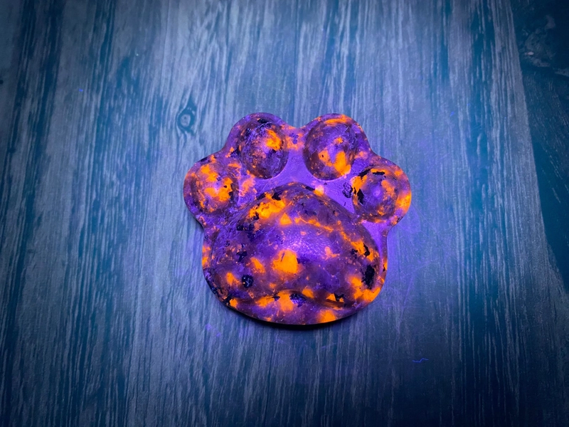 Yooperlite Paw Print Crystal | Natural Carved and Polished Stone Cat Dog Pet Paw | Metaphysical Animal Home Decor