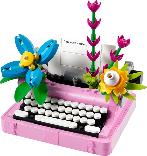 Typewriter with Flowers 31169 | Creator 3-in-1 | Buy online at the Official LEGO® Shop US 