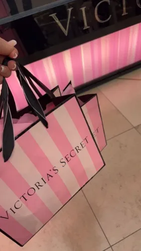 VICTORIA'S SECRET 