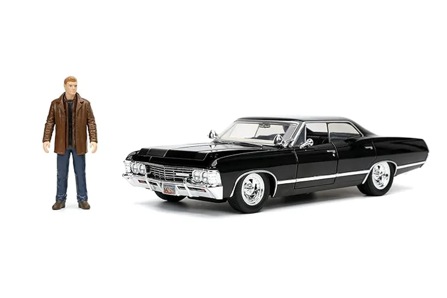 Supernatural 1:24 1967 Chevy Impala Die-cast Car w/Dean Winchester Die-cast Figure, Toys for Kids and Adults