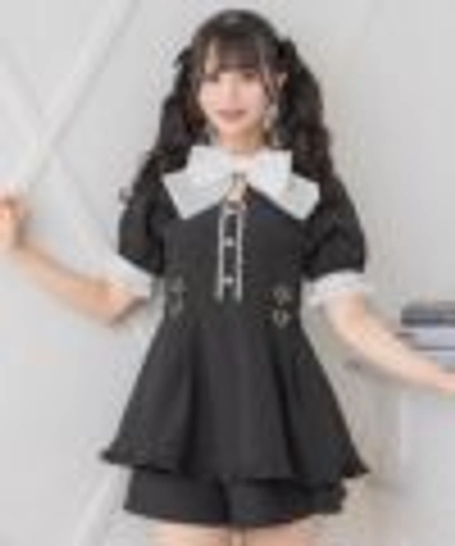 リボンロゴ入りサイドバックルセットアップ