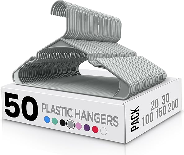 Utopia Home 50 confezioni di appendini in plastica salvaspazio, resistenti con scanalature per la spalla, grigio - Confezione da 50 - Grigio