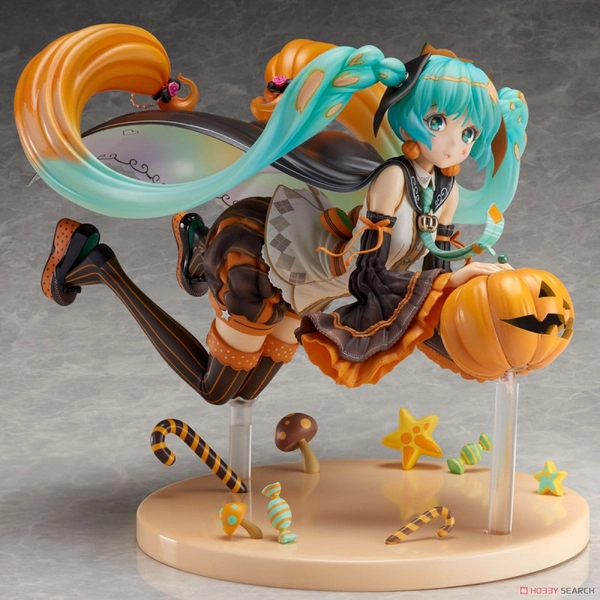 Figure TRICK or MIKU Vocaloid Illustrated By Hidari Hatsune Miku