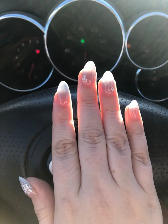 Nails 