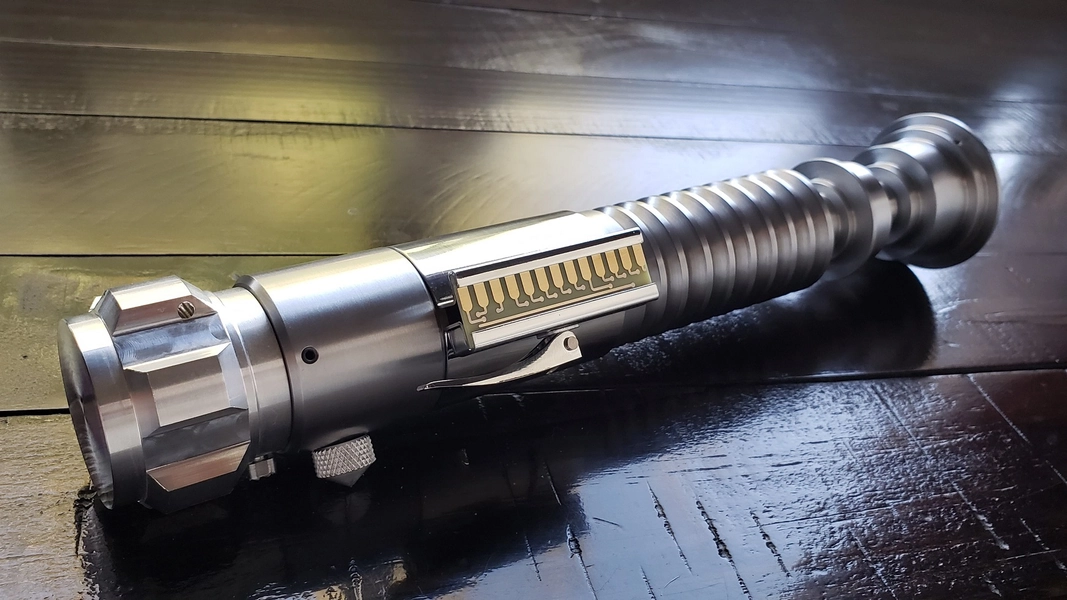 Luke V2 Lightsaber