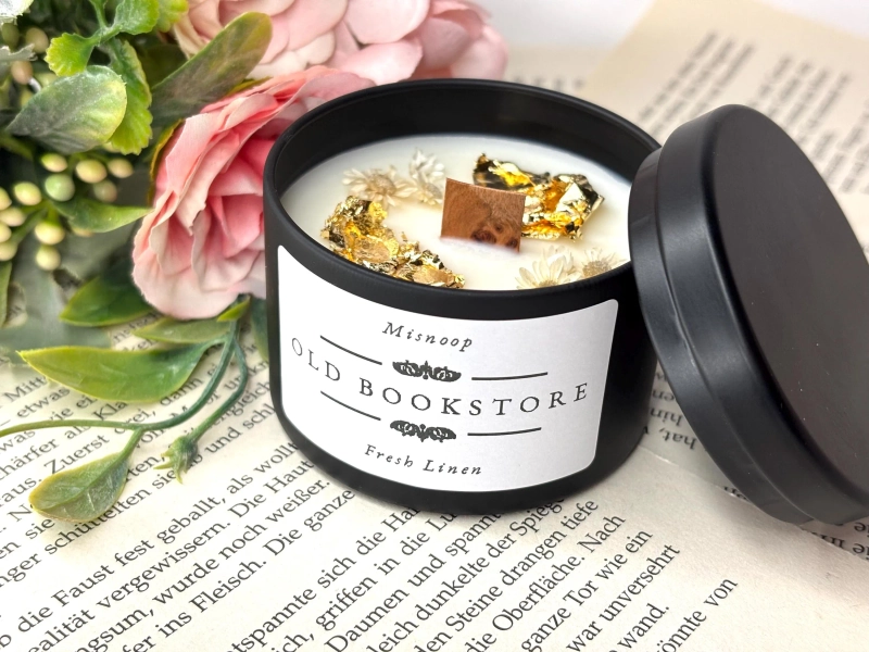 Old Bookstore | Soy wax | Fresh linen | Scented candle | Book candle | Bookishcandle