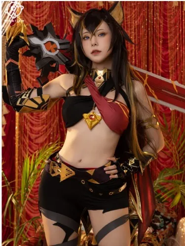 Genshin Impact cosplay Dehya 