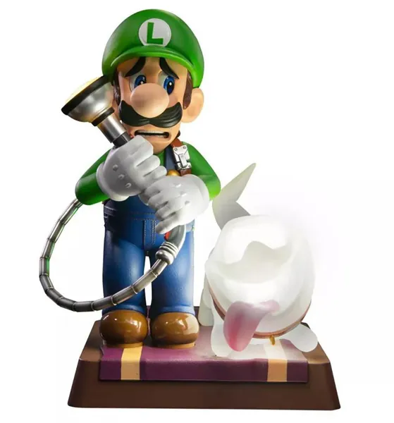 Dark Horse Comics Luigis Mansion 3 Luigi and Polterpup 9-Inch PVC Collector Edition Statue - 