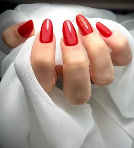 MANiCURE