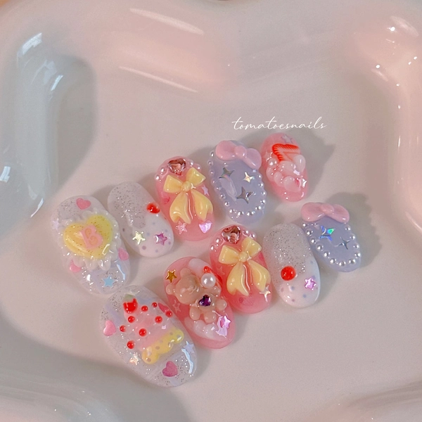 Sweet Birthday Cake, Birthday Nails, Vintage Cake Nails, Sweet Glitter Nails, Reusable Nails, Cute Press On Nails, Strawberry Nails