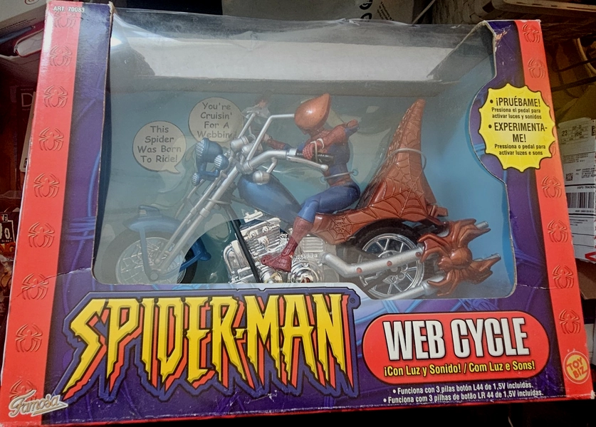 Toy Biz Marvel 2002/2003 Spider Man Web Cycle New in box