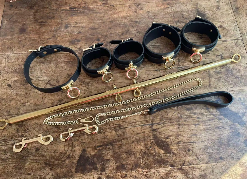 BDSM Leather Restraint Set with Collar Leash, Wrist & Ankle Cuffs, Bondage Spreader Bar