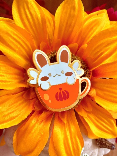 Bunkin Spice Latte Pin