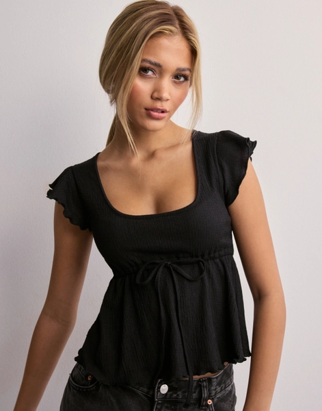 Cute Frill Tie Top