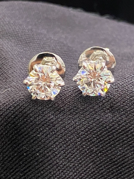 GIA Certified 2 Cts Natural Diamonds 6-Prong Solitaire Stud Earrings In 18K Gold