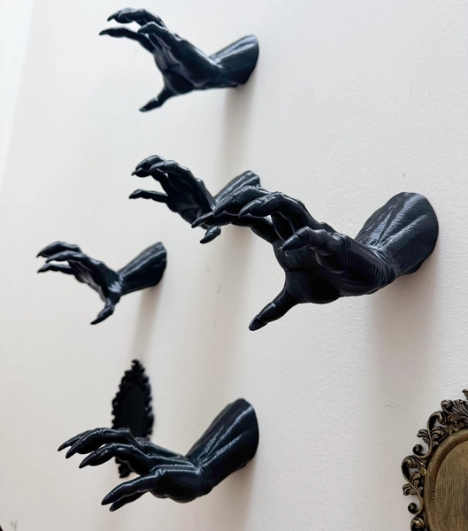 Gothic Devil Hand Wall Jewelry Holder – Dark Aesthetic Wall Decor for Goth Rooms, Altars, and Spooky Home Accents