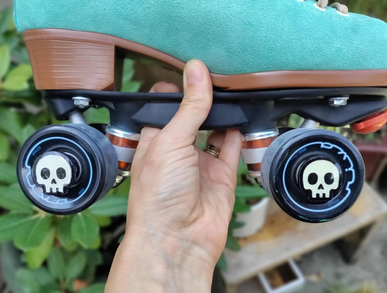 VARIOUS DESIGNS - roller skates axle nut covers/wheel caps (set of 4)