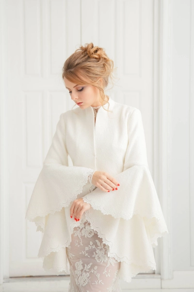 Bridal Jacket for Winter Wedding Dress, Wedding Coat for Bride, Ivory Wedding Jacket, Bridal Coat, Geisha