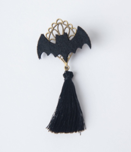 Unique Vintage Black Bat Tassel Brooch | One Size