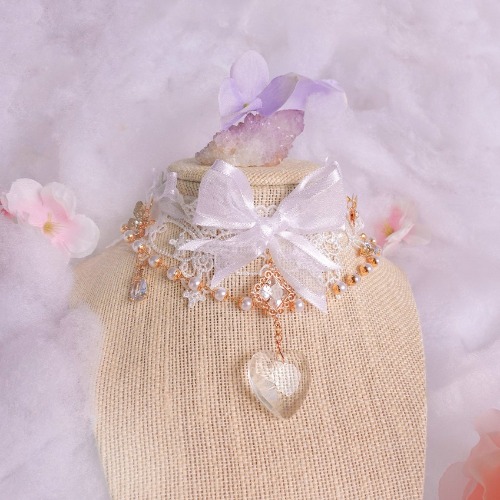 Hera Choker