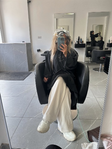 Hair appt today 🎀👱‍♀️ 