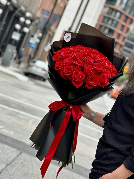 Buy me flowers 🌸🌹