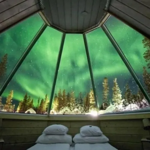 Holiday to the Northern Lights!