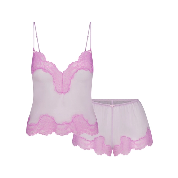 SKIMS ROMANCE LACE CAMI AND SHORT SET | SUGAR PLUM