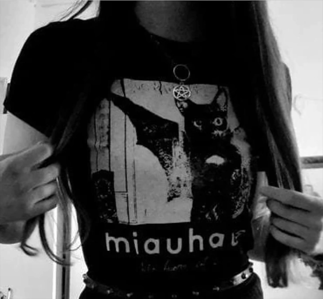 Funny t-shirt 🐈‍⬛