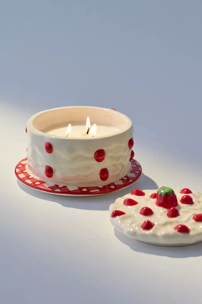 strawberry cake candle