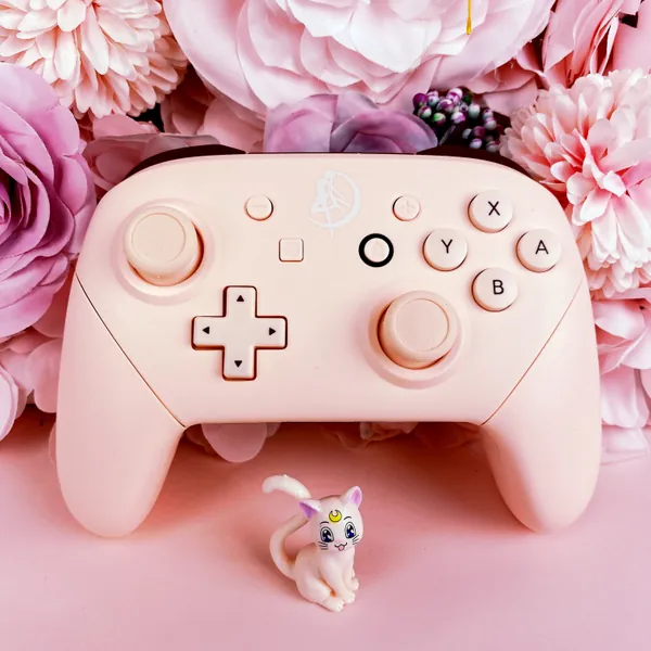 Sailor Moon Pro Controller - Nintendo Switch, Lite, OLED