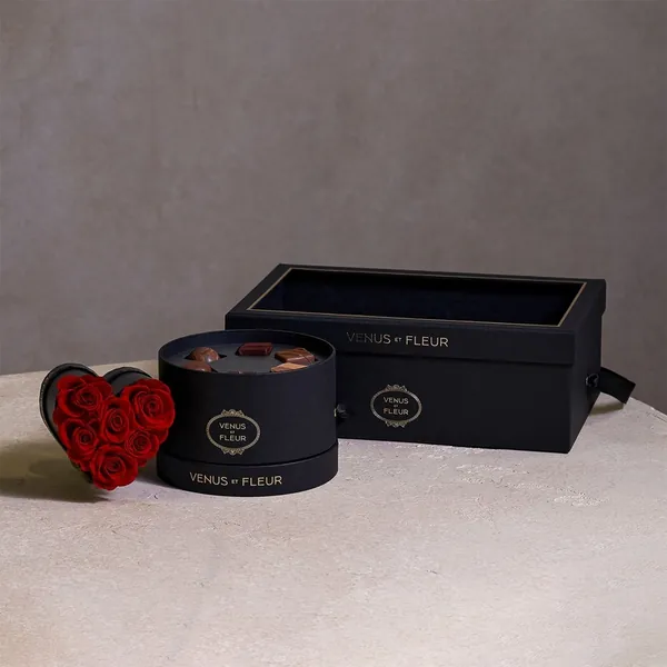 Love & Chocolates Gift Set