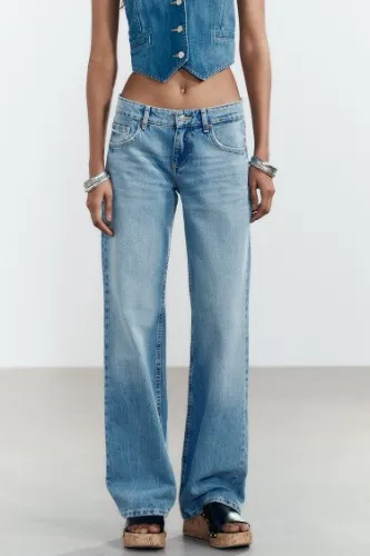 Low rise jeans