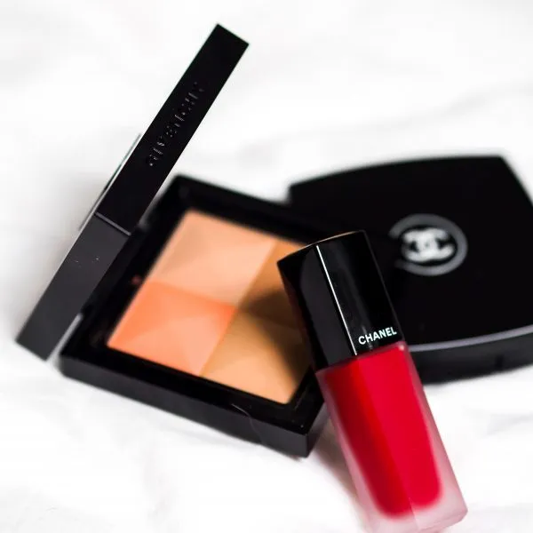 Buy makeup for The Lady Lux