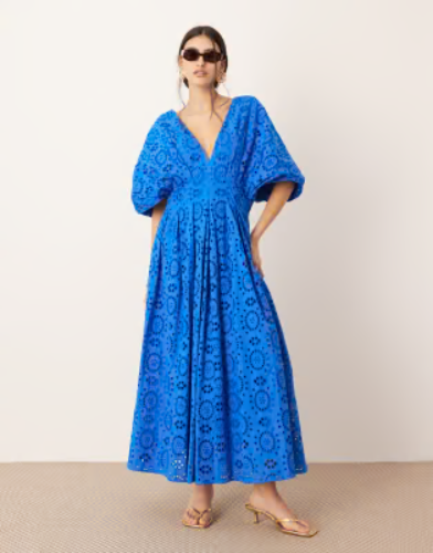 ASOS Edition - Vestito midi in pizzo con maniche ampie e scollo profondo blu