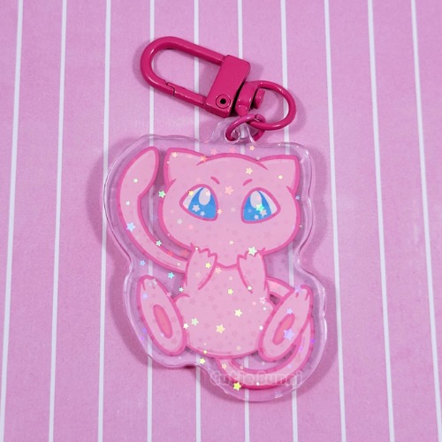 [Pokemon] Mew Acrylic Charm Keychain